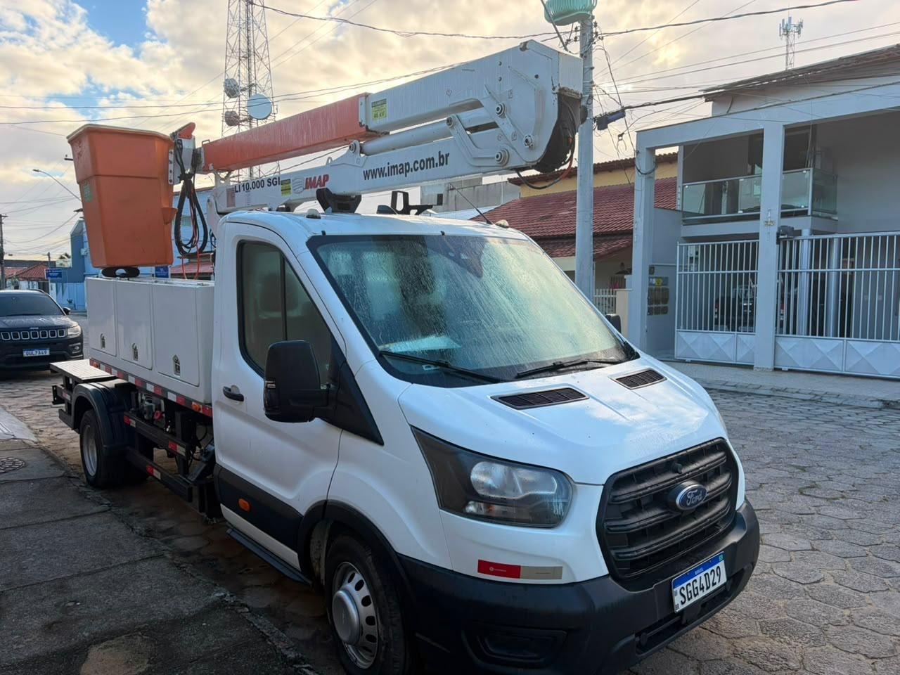 FORD TRANSIT 470 CL 2024 — foto 4